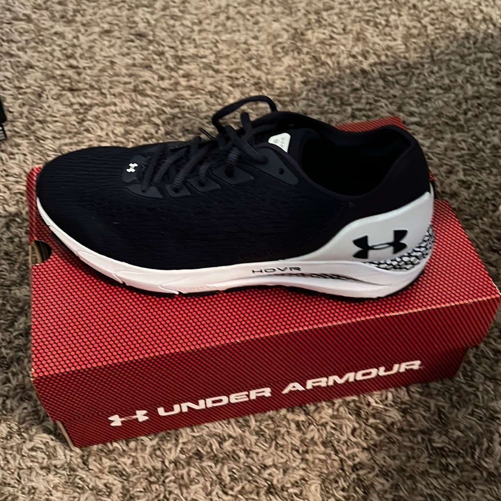 Under Armour Hovr Sonic 3.